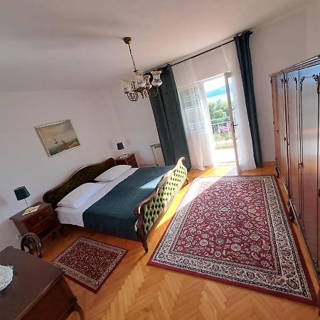 Apartment Artemisia 1 Trogir Buitenkant foto