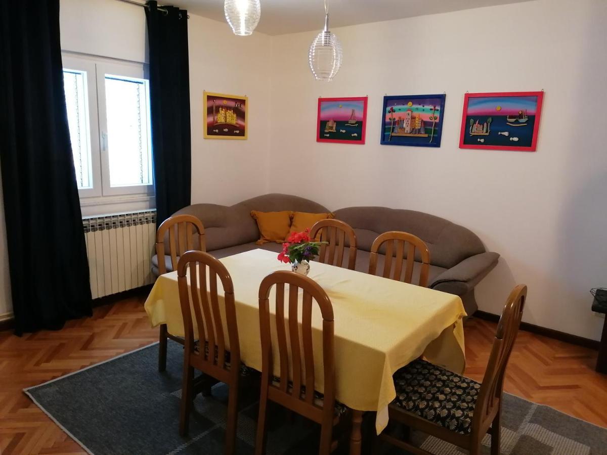 Apartment Artemisia 1 Trogir Buitenkant foto